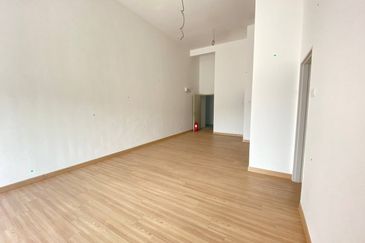 Residensi Anggerik Wira