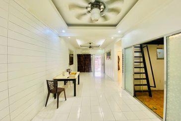 Taman Pinggiran Pelangi