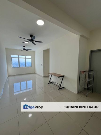 WALKING DISTANCE KTM & MRT KAJANG 3 Room Residensi Nexus KAJANG, Selangor, Kajang