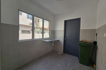 Ground Floor Corner Lot Townhouse @ Residensi Sutera, Bukit Jalil