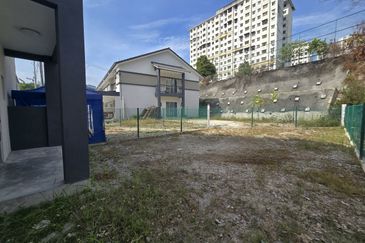 Ground Floor Corner Lot Townhouse @ Residensi Sutera, Bukit Jalil