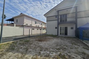 Ground Floor Corner Lot Townhouse @ Residensi Sutera, Bukit Jalil