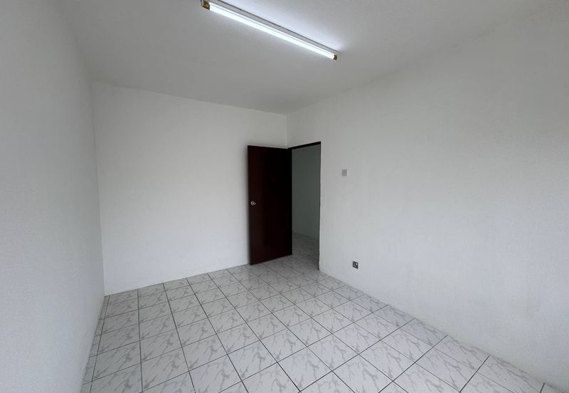 Pangsapuri Baiduri, Bandar Tasik Kesuma