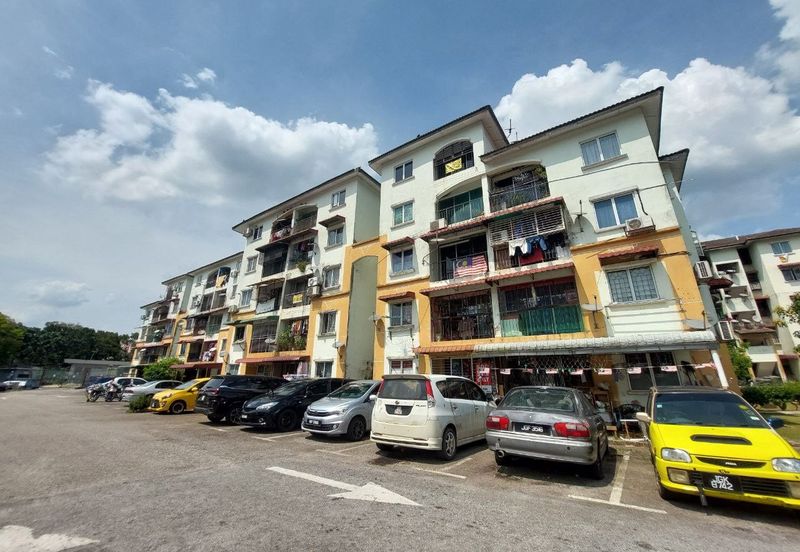 Mawar Apartment (Taman Bunga Raya)