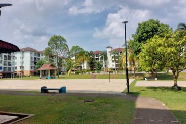 Mawar Apartment (Taman Bunga Raya)