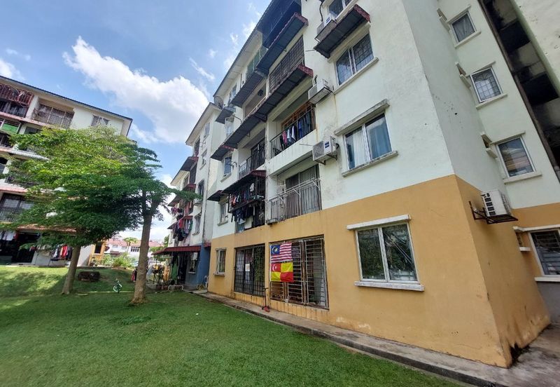 Mawar Apartment (Taman Bunga Raya)