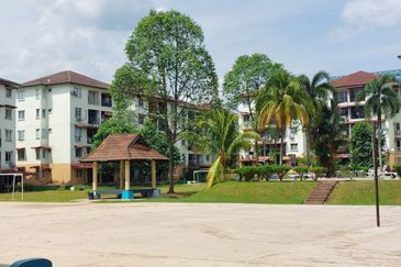 Mawar Apartment (Taman Bunga Raya)