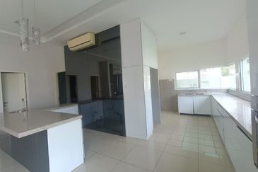 Jacaranda Garden Residence