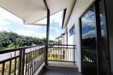 Setia Warisan Tropika