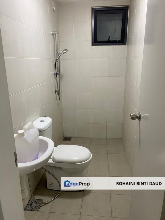 PARTIAL FURNISH with Kitchen Cabinet Blok A Sensory Residence Southville City BANGI, Selangor, Bangi