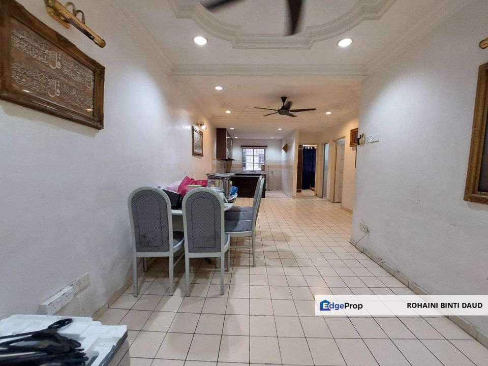 NEAR SURAU Ready Kitchen Cabinet Townhouse Templer Suasana Templer Park RAWANG SELAYANG, Selangor, Rawang