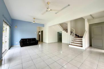 Jalan Seri Putra 2/3