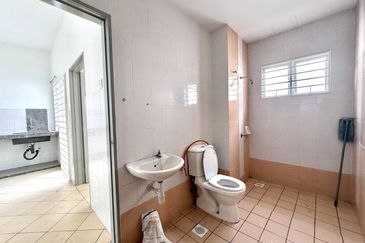 Jalan Seri Putra 2/3