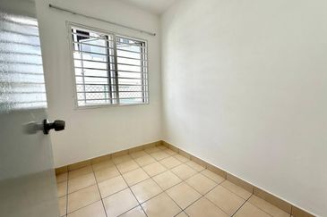 Jalan Seri Putra 2/3