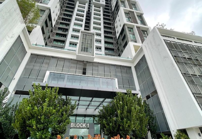 Lake Point Residence