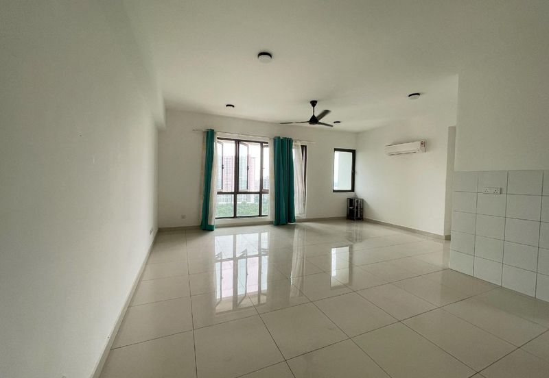 Lake Point Residence