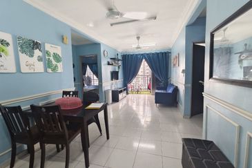 Residensi Laguna Biru 2