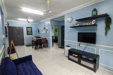 Residensi Laguna Biru 2