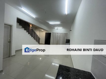 Gated Community 4 Room 2 Storey Terrace Laman Mawar Kota Seriemas NILAI, Negeri Sembilan, Seremban