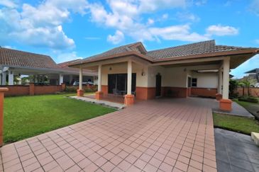 Teluki, Bukit Sentosa