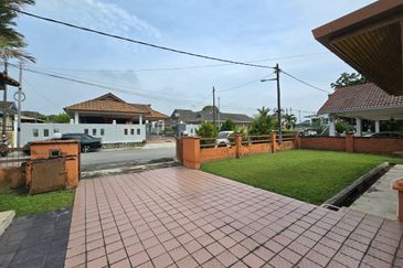 Teluki, Bukit Sentosa