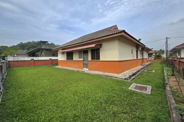 Teluki, Bukit Sentosa