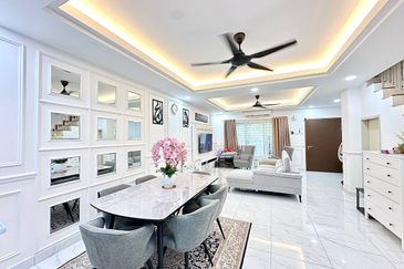 Albury 2 @ Mahkota Hills