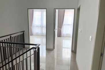 Setia Warisan Tropika (Belladonna)