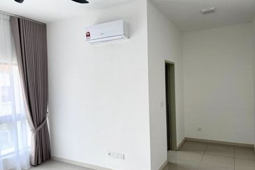 Setia Warisan Tropika (Belladonna)