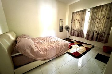 Taman Tasik Semenyih (Lake Residence)