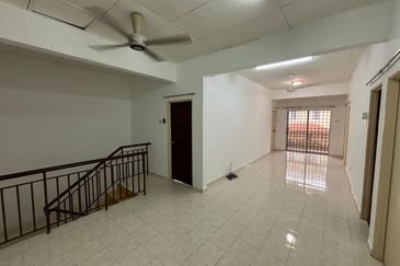 Seksyen 6 @ Bandar Bukit Mahkota