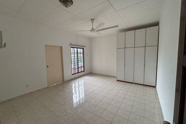 Seksyen 6 @ Bandar Bukit Mahkota