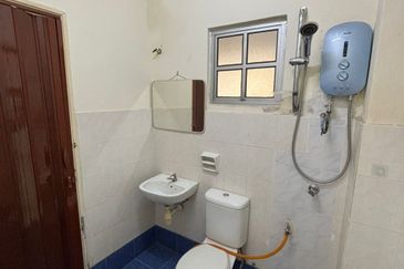 Seksyen 6 @ Bandar Bukit Mahkota