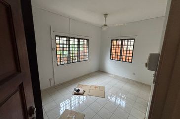 Seksyen 6 @ Bandar Bukit Mahkota