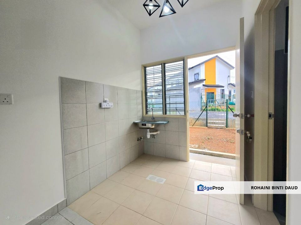 Facing Open 2 Storey Terrace End Lot Aster Bukit Beruntung Rawang, Selangor, Hulu Selangor