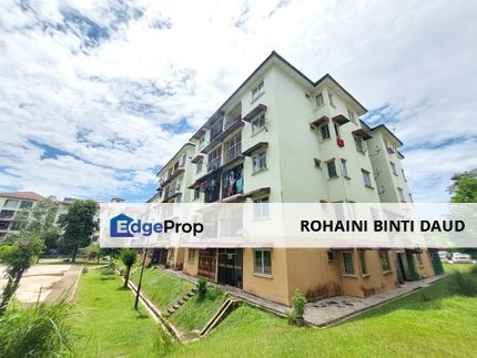 RENOVATED with Kitchen Cabinet Apartment Mawar Taman Bunga Raya BUKIT BERUNTUNG RAWANG, Selangor, Rawang