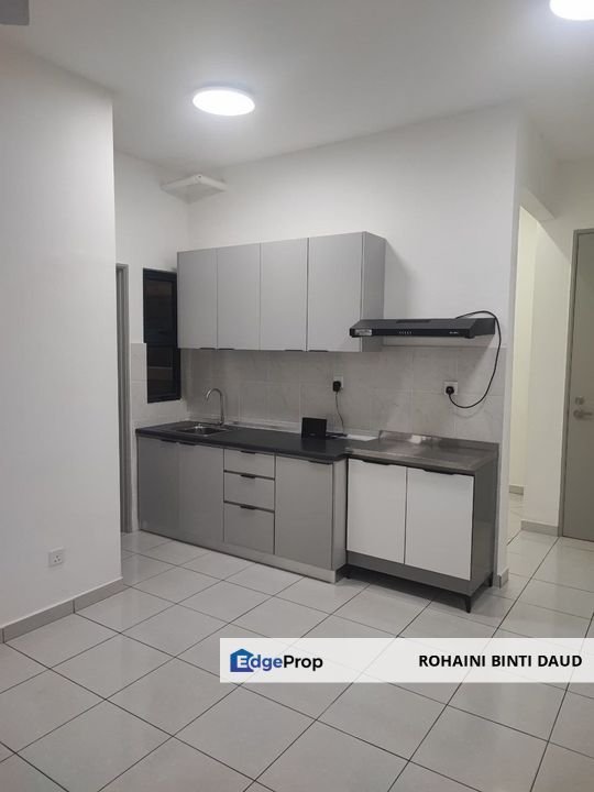 BRAND NEW 3 Room with Kitchen Cabinet Residensi Emas KAJANG 2, Selangor, Kajang