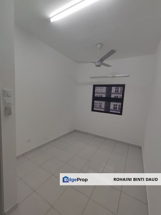 BRAND NEW 3 Room with Kitchen Cabinet Residensi Emas KAJANG 2, Selangor, Kajang