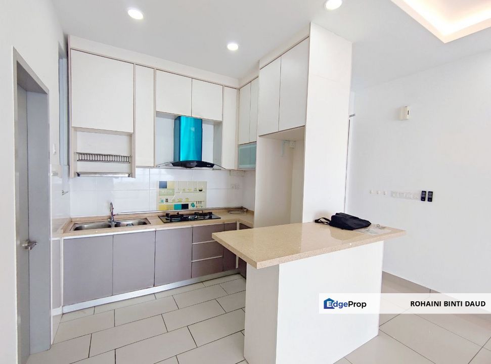 3 Room with Kitchen Cabinet Palmyra Residence Bandar Bukit Mahkota BANGI, Selangor, Bangi