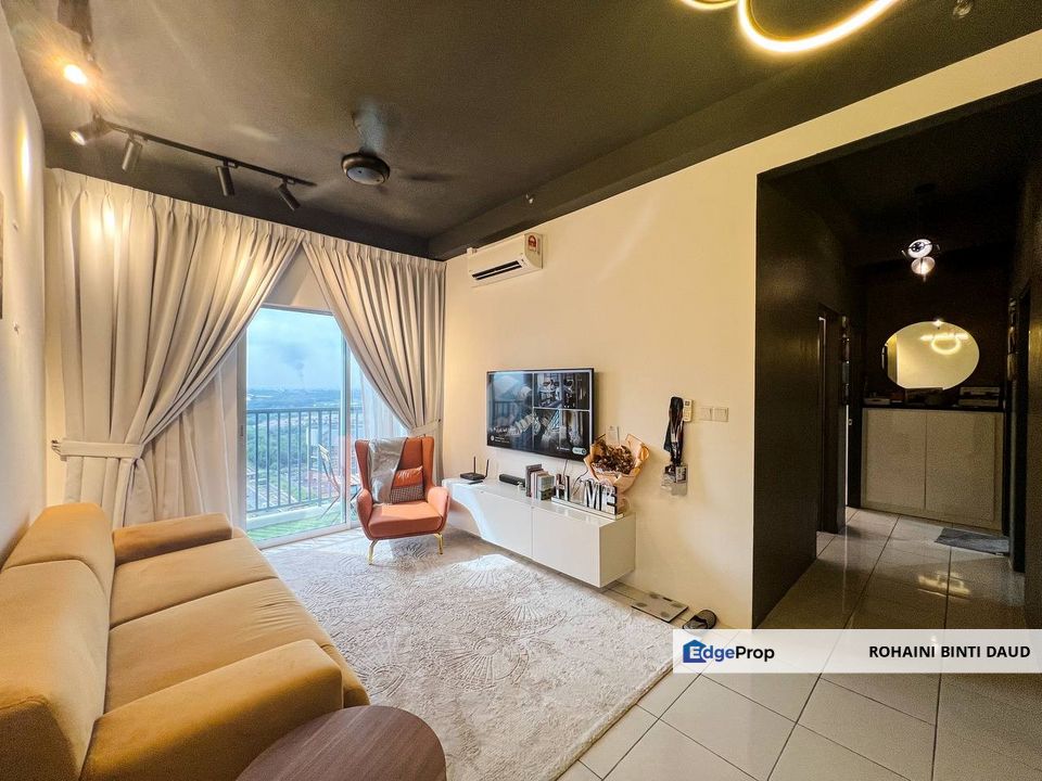 FULLY FURNISHED with wifi 3 Room Kita Impian Cybersouth DENGKIL, Selangor, Dengkil