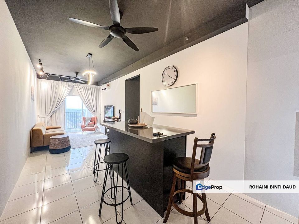 FULLY FURNISHED with wifi 3 Room Kita Impian Cybersouth DENGKIL, Selangor, Dengkil