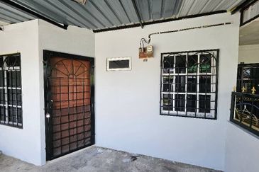 Taman Widuri, Bukit Beruntung