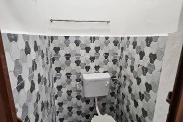 Taman Widuri, Bukit Beruntung