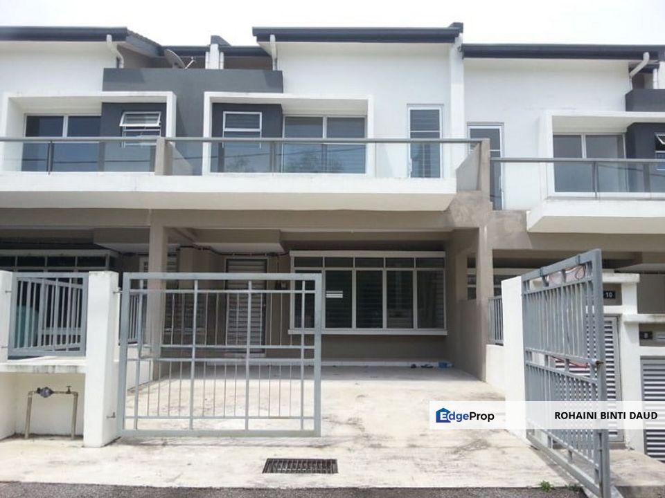 FULL LOAN Gated Community 2 Storey Terrace Camellia Residence Bandar Tasik Kesuma SEMENYIH, Selangor, Semenyih
