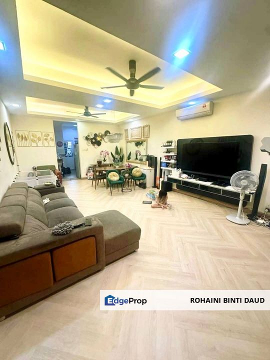 BELOW MARKET VALUE Gated Community 2 sty Terrace Taman Mutiara Rinching SEMENYIH, Selangor, Semenyih