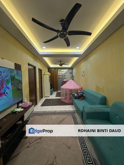 RENOVATED 1 storey Terrace 3 Room Jalan Widuri Bukit Beruntung RAWANG, Selangor, Rawang