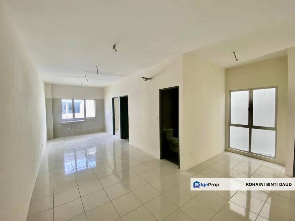 READY MOVE IN Brand New Townhouse Kita Mekar Cybersouth DENGKIL, Selangor, Dengkil