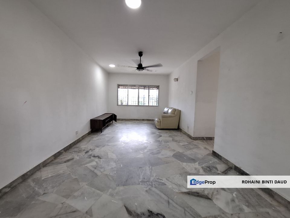 3rd Floor Blok 20 3 Room Apartment Taman Sungai Besi SUNGAI BESI KL, Kuala Lumpur, Salak Selatan