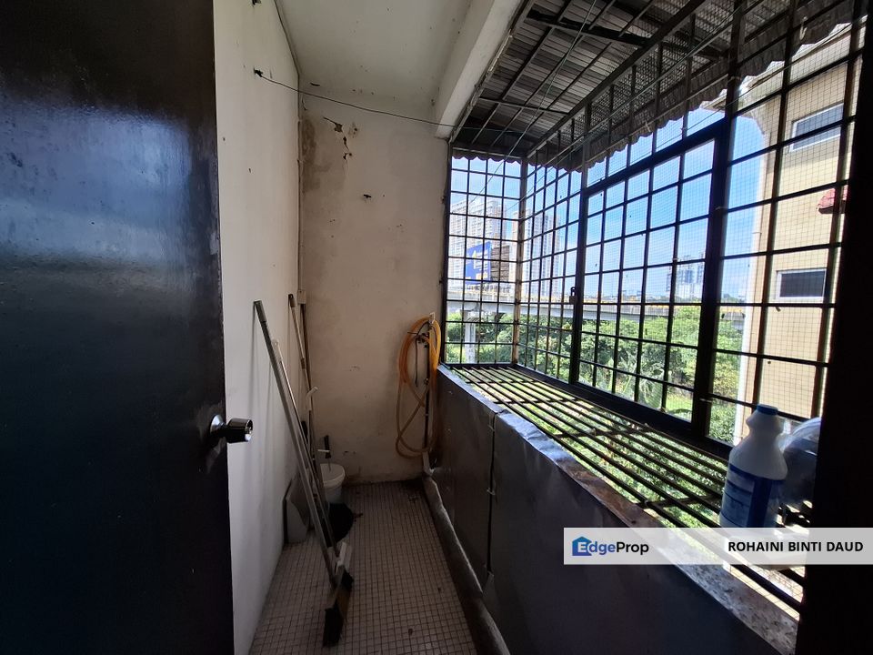 3rd Floor Blok 20 3 Room Apartment Taman Sungai Besi SUNGAI BESI KL, Kuala Lumpur, Salak Selatan