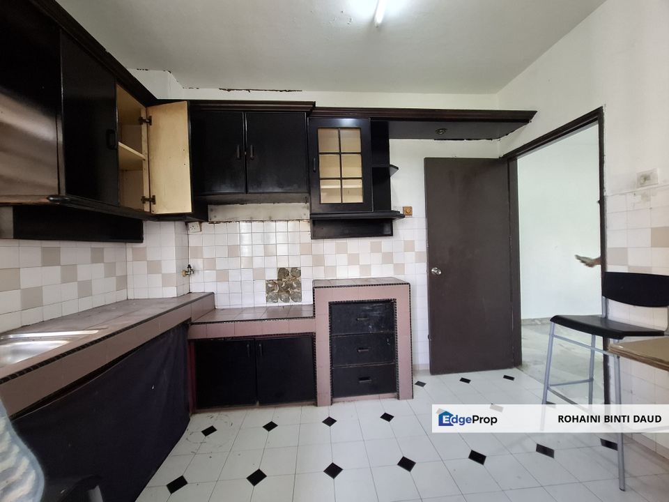 3rd Floor Blok 20 3 Room Apartment Taman Sungai Besi SUNGAI BESI KL, Kuala Lumpur, Salak Selatan